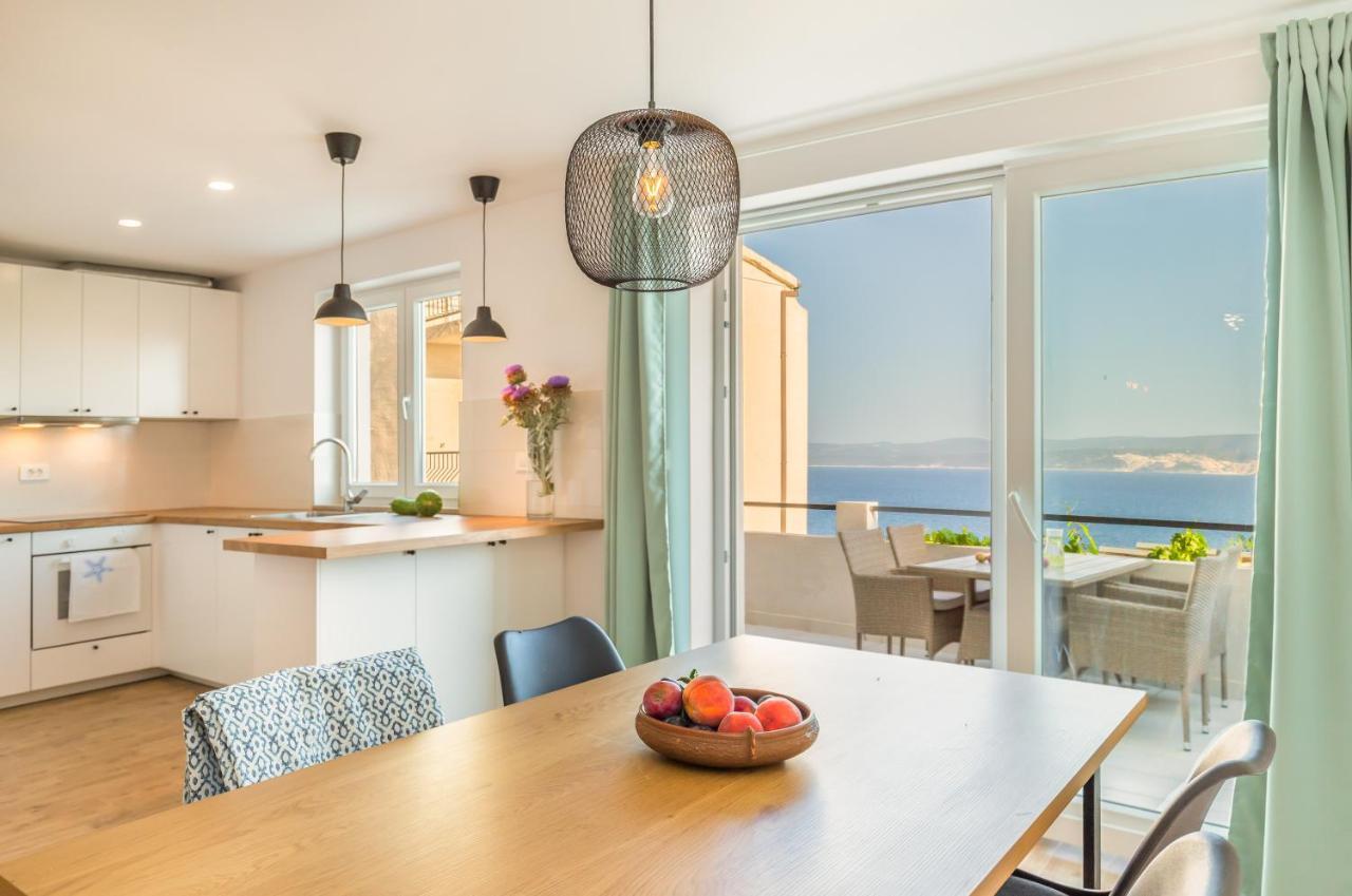 Adris Apartments Омиш Экстерьер фото
