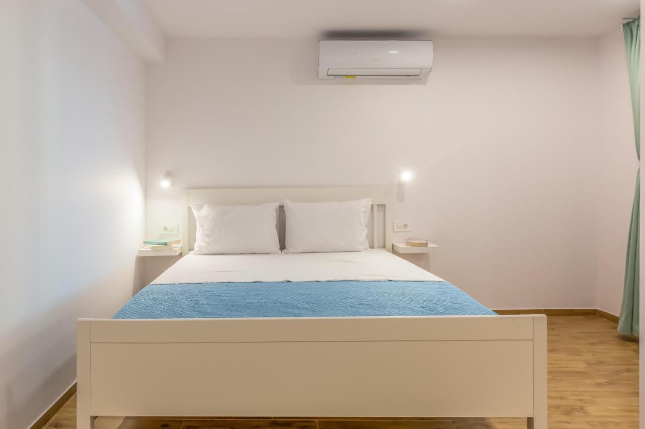 Adris Apartments Омиш Экстерьер фото