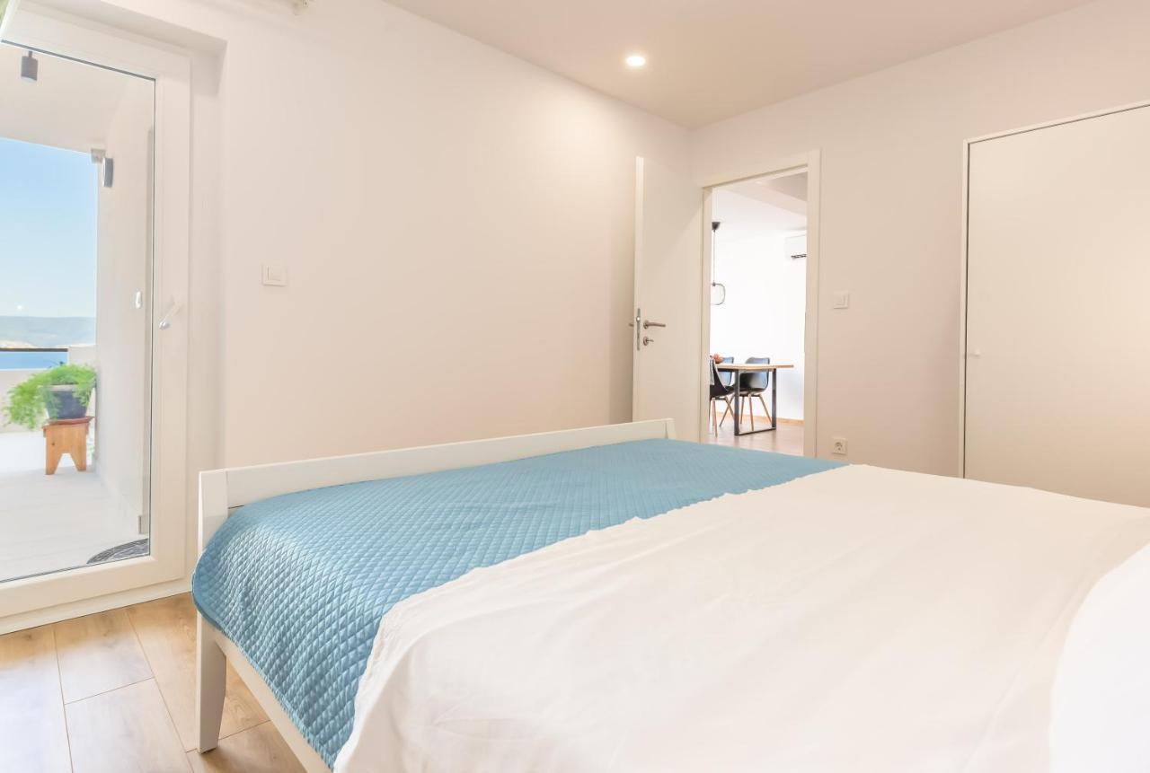 Adris Apartments Омиш Экстерьер фото